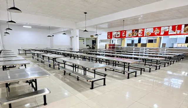 食堂承包中厨师团队的选型与维护建议